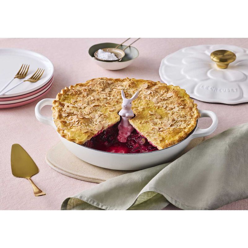Le Creuset Bunny Pie Vent Petal - Bluebell Purple image number 1